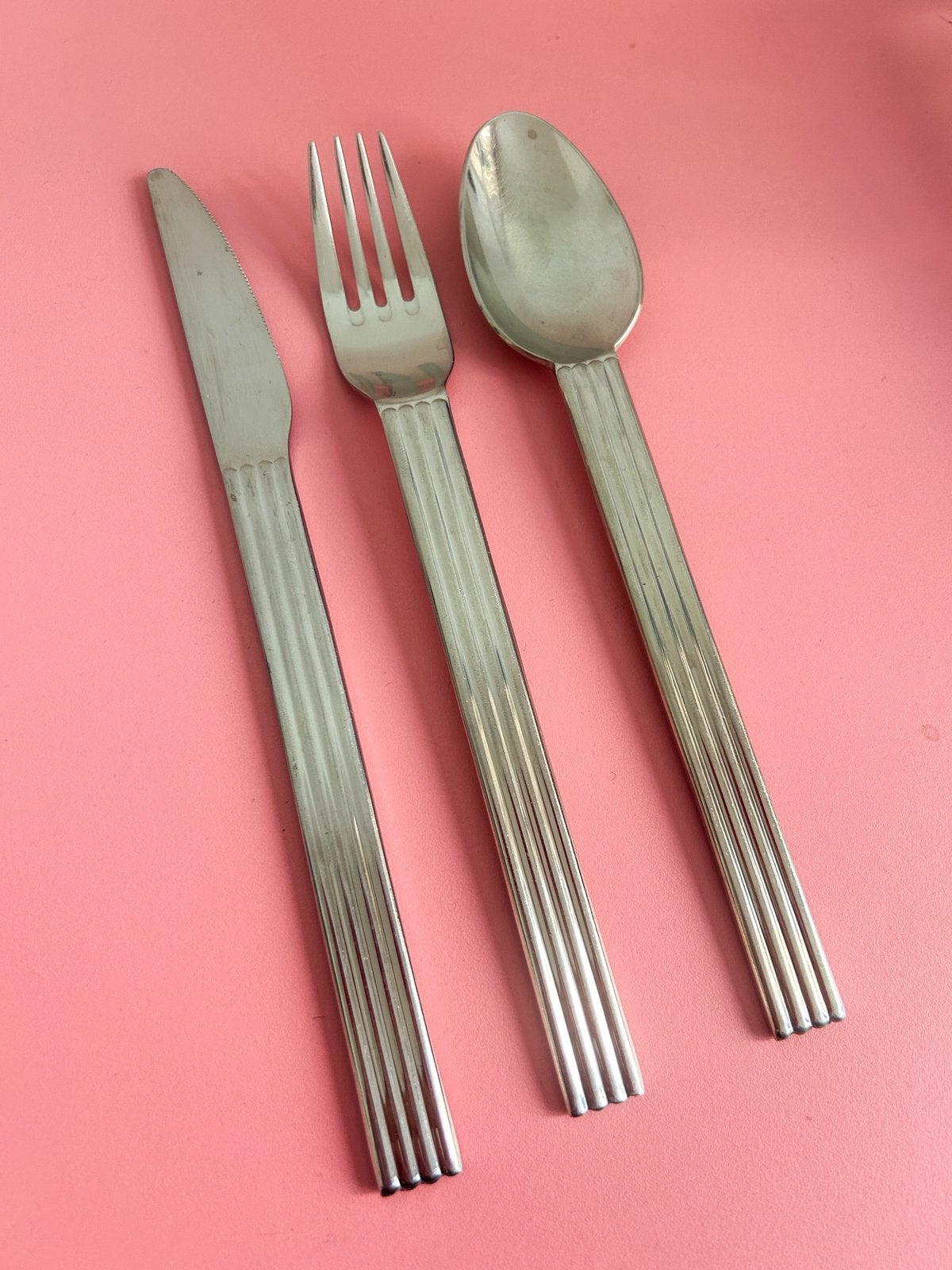 Vintage IKEA STRATEG bestek 34x – Ehlén Johansson – jaren 90, Huis en Inrichting, Gebruikt, Bestekset, Overige typen, IKEA