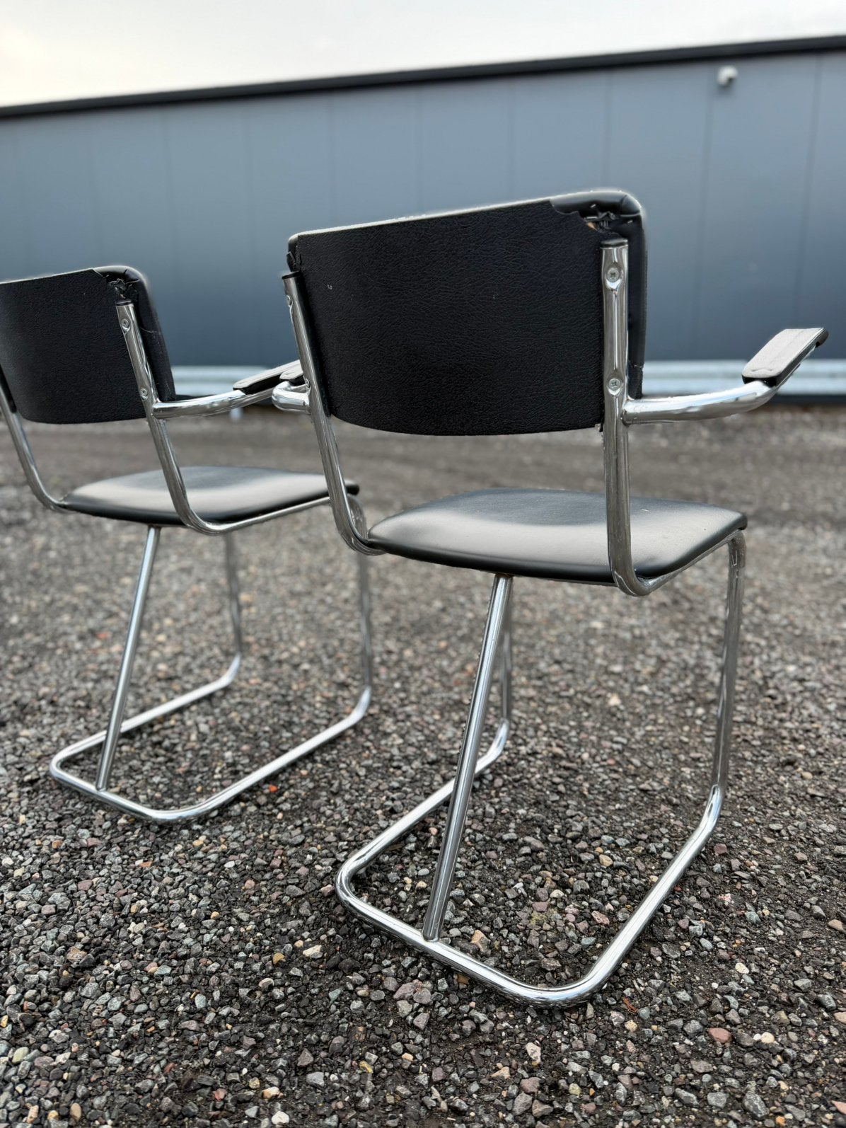 Set van 2 Vintage Gispen Buisframe Stoelen Model 208 Skai, Ophalen, Kunststof, Gebruikt, Zwart