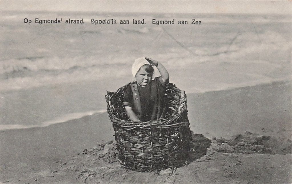 W236 Egmond aan Zee kind in mand  uitg v Pol foto Jonker, Verzamelen, Ophalen of Verzenden, 1920 tot 1940, Gelopen, Noord-Holland