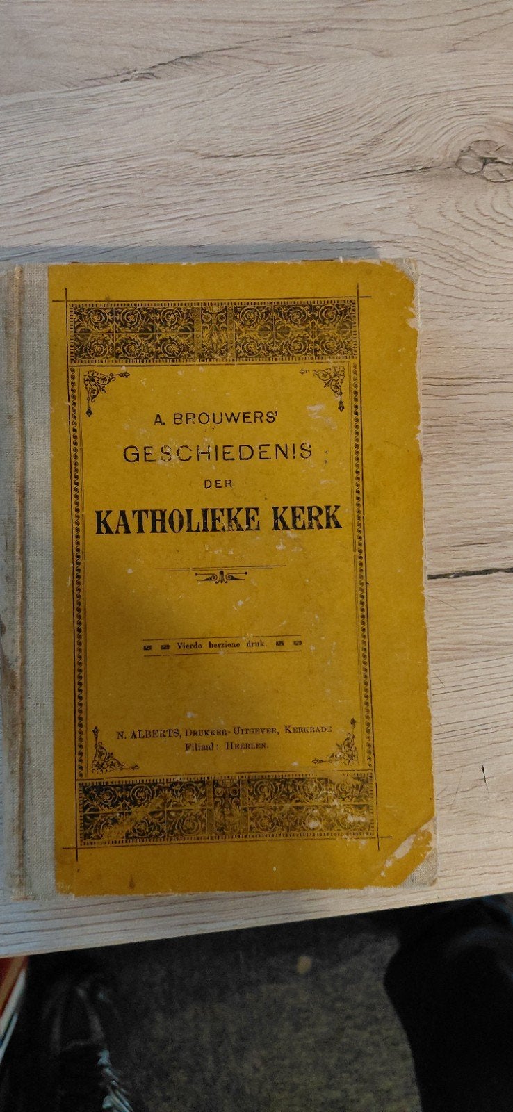 Geschiedenis der Katholieke kerk / 1915 / heerlen en kerkrad, Ophalen of Verzenden, Meerdere, 20e eeuw of later, Gelezen