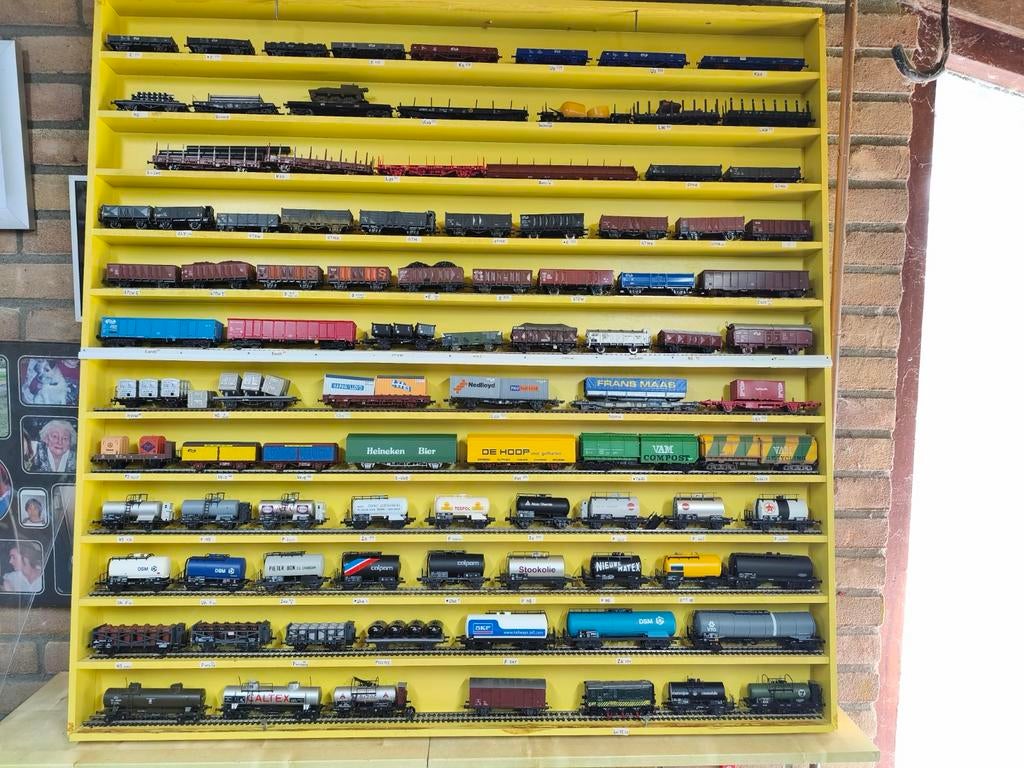 VERZAMELING GOEDERENWAGONS, Hobby en Vrije tijd, Modeltreinen | H0, Ophalen, Gelijkstroom, Locomotief, Overige merken