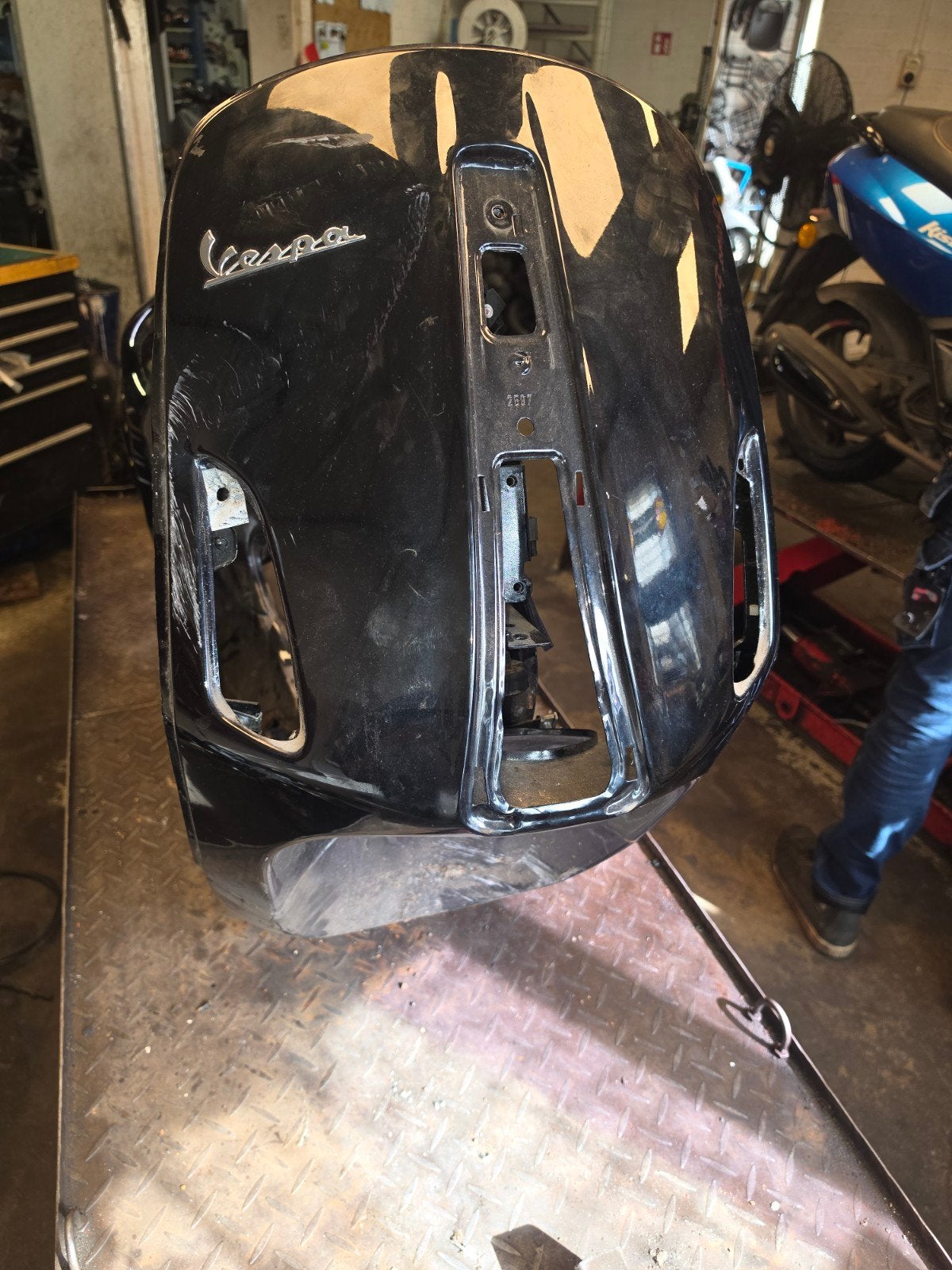 Vespa Sprint voorkap - Geen WOK, deuk voorzijde, Ophalen, Gebruikt, Overige modellen