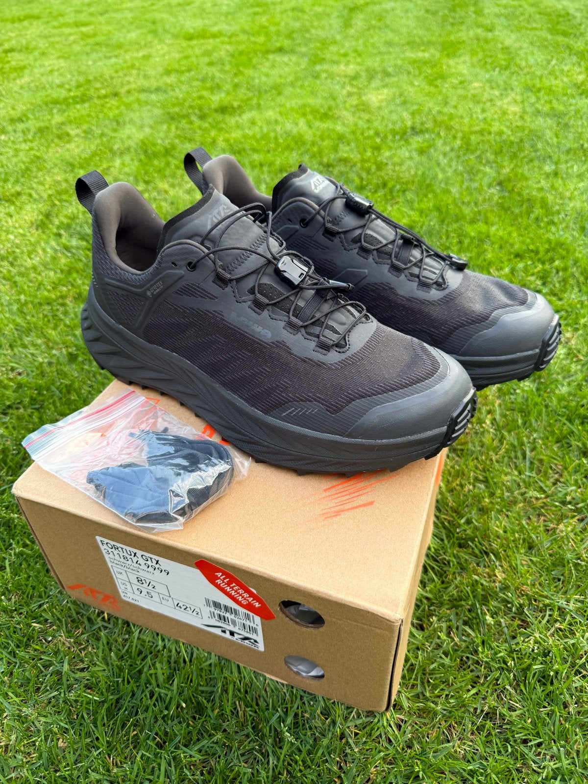 Nieuwe Lowa Fortux GTX All Terrain wandel/running schoenen, Ophalen of Verzenden, Nieuw, Schoenen