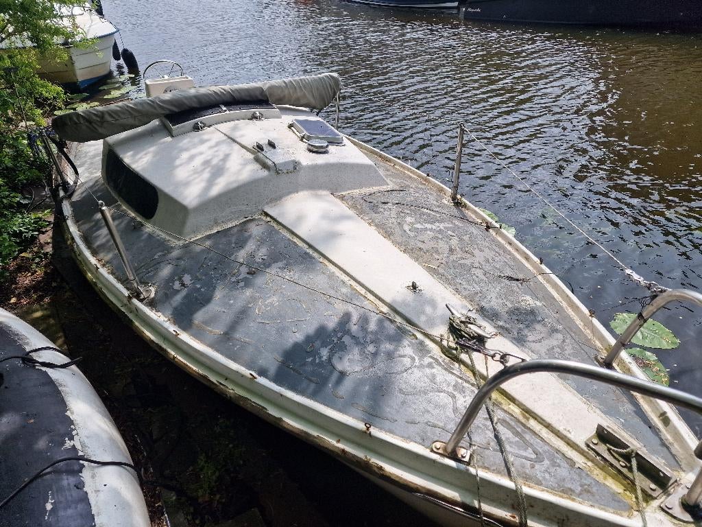 Opknapper kajuitboot 6 meter, Watersport en Boten, Overige merken, Gebruikt, 10 pk, Overige typen