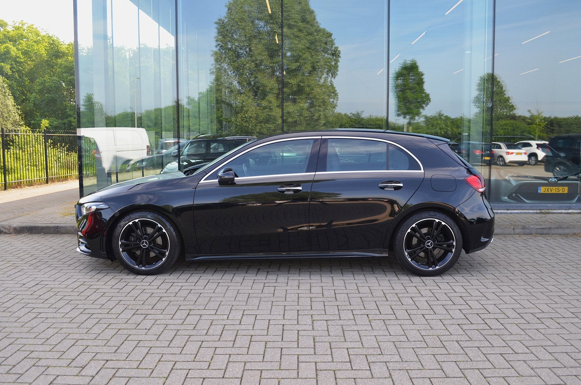 Mercedes-Benz A-klasse 200 AMG | Camera |Carplay | Navi, Auto's, Gebruikt, 4 cilinders, Bedrijf, 19 km/l