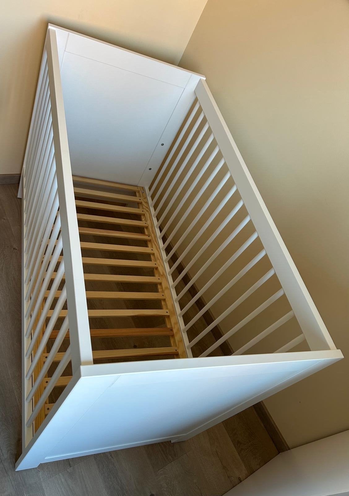 Wit ledikant / babybed 60 x 120 cm (Babypark) met matras, Ophalen, Zo goed als nieuw, Ledikant