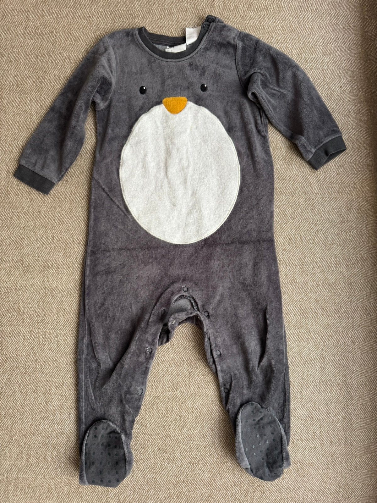 H&M Pyjama Maat 92 met Pinguïn Design, Ophalen of Verzenden, Zo goed als nieuw, Jongen of Meisje, Nacht- of Onderkleding