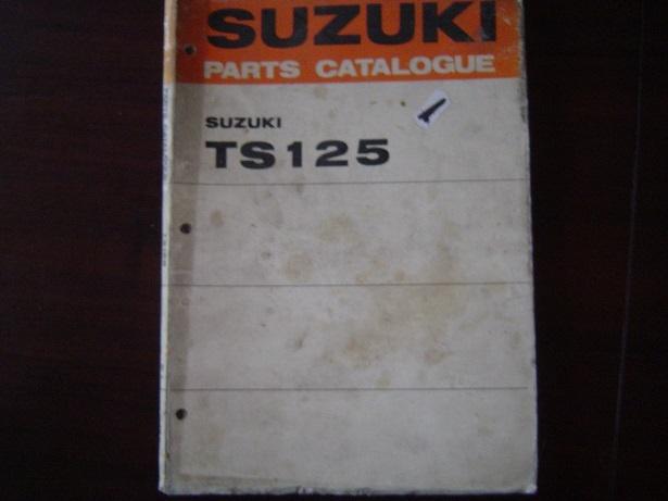 Suzuki TS125 R, J, K, L  1973 /74 motorcycle parts catalogue, Motoren, Ophalen of Verzenden, Suzuki