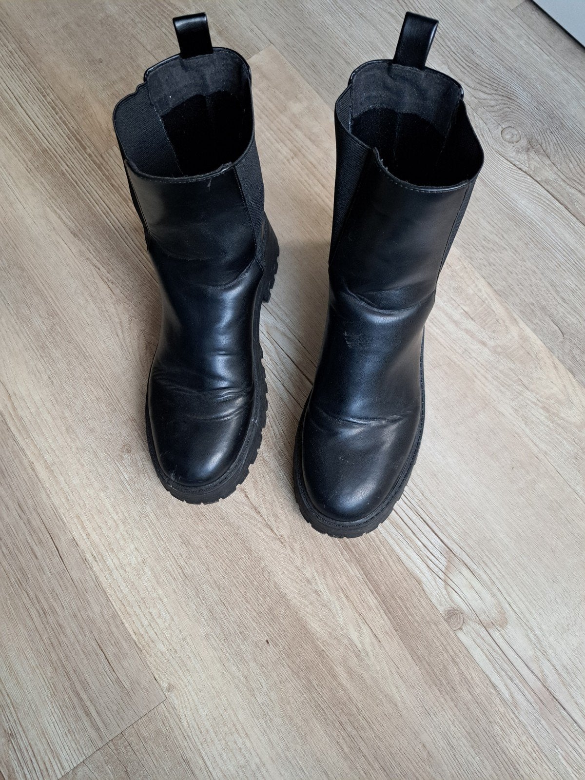Zwarte Pull&Bear laarzen maat 41, Kleding | Dames, Zwart, Lage of Enkellaarzen, Ophalen of Verzenden, Zo goed als nieuw