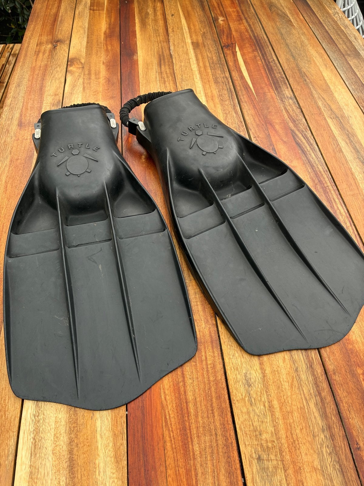 Turtle Fins - Totale lengte 57cm, voetpocket 21,6cm, Watersport en Boten, Ophalen, Gebruikt, Zwem- of Duikvliezen