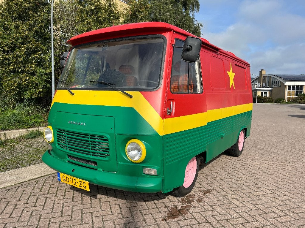 Peugeot J7 Kampeerauto | Foodtruck | Uit Serie "De Tatta's", Overige merken, Buscamper of Camperbus, Handgeschakeld, Tot en met 3