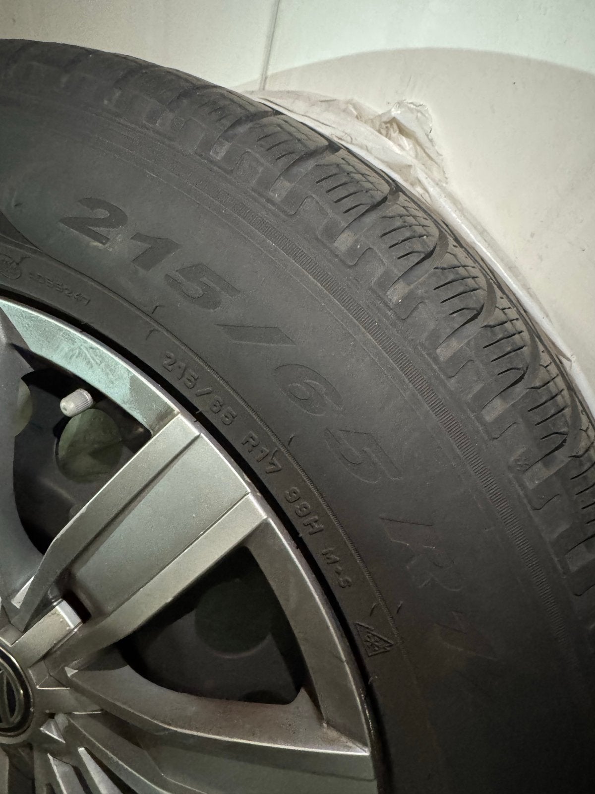 Pirelli Scorpion Winterbanden met Velgen 215/65 R17, Banden en Velgen, 17 inch, Personenwagen, Gebruikt