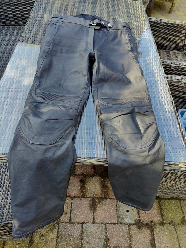 Leren Held dames motor broek Cool system mt 40/42, Held, Broek | leer, Ophalen of Verzenden, Dames