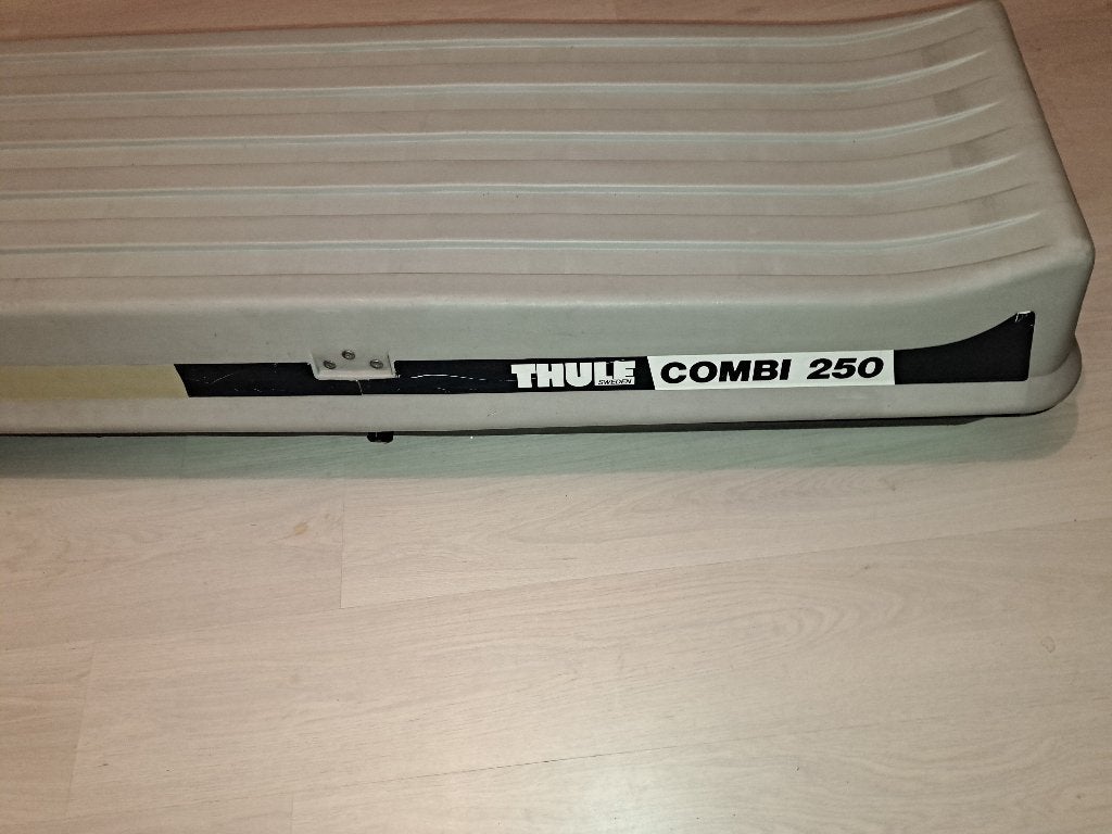 Dakkoffer Thule Combi 250 + Mont Blanc dakdragers, Ophalen, Gebruikt