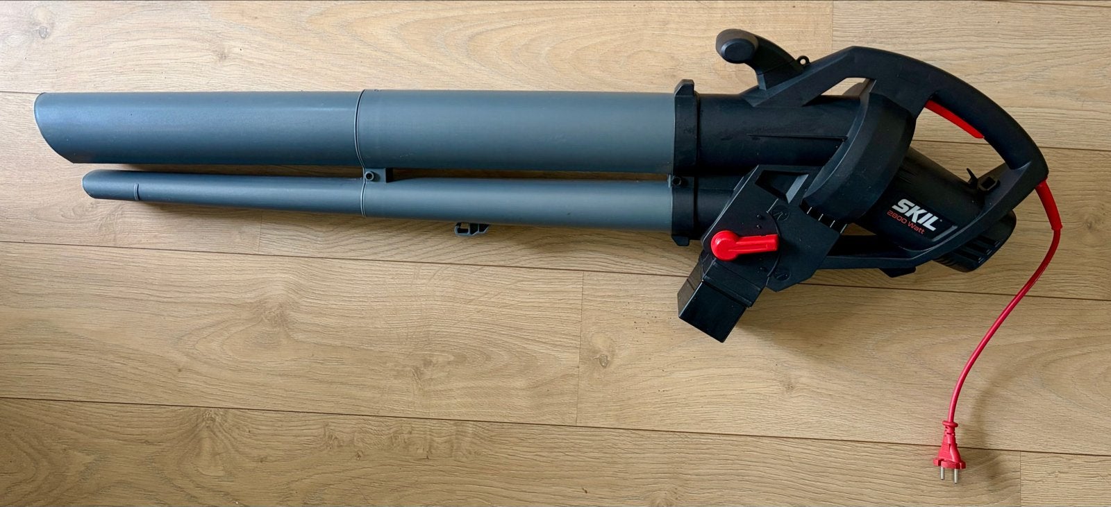 SKIL Bladblazer/Bladzuiger - Elektrisch, Tuin en Terras, Ophalen, Met zuigfunctie, Handgedragen, Zo goed als nieuw
