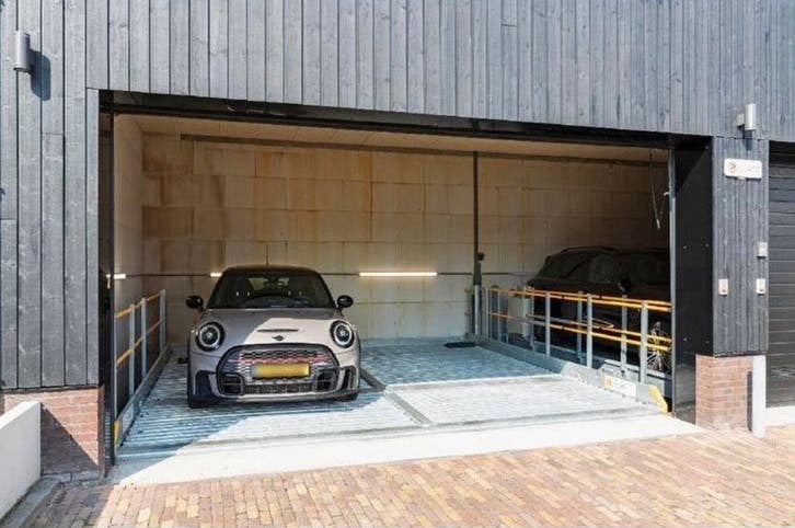 Overdekte parkeerplek in hartje lemmer, Ophalen