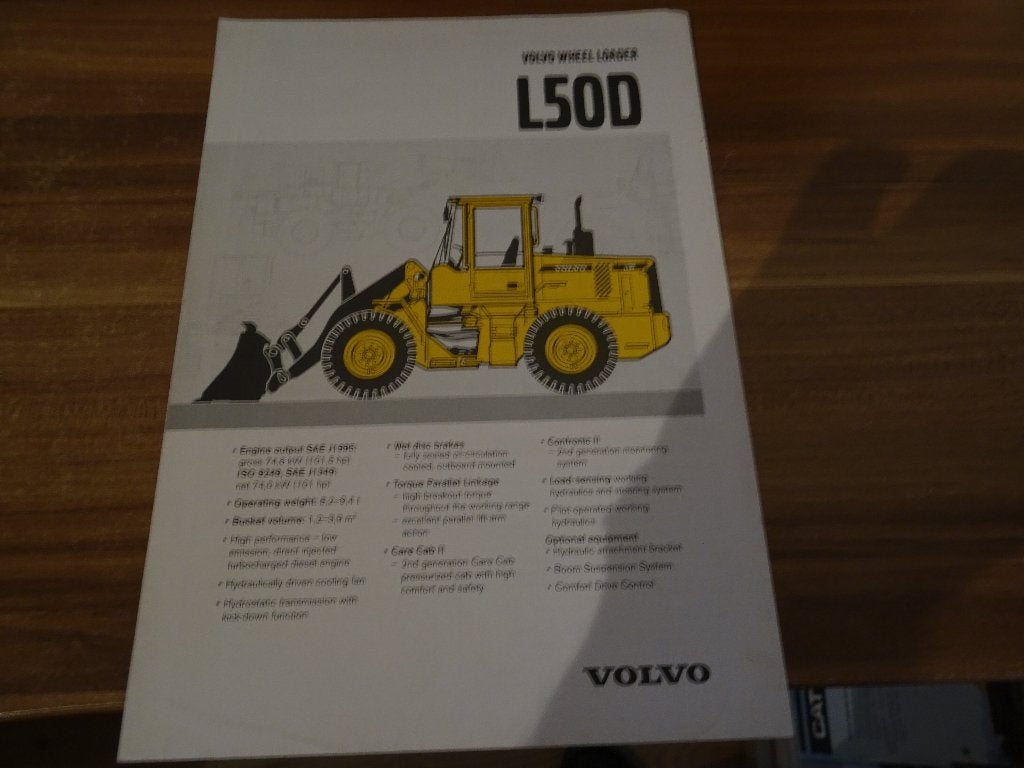 Twee volvo bm Wheelloader folders, Ophalen, Zo goed als nieuw, Folder