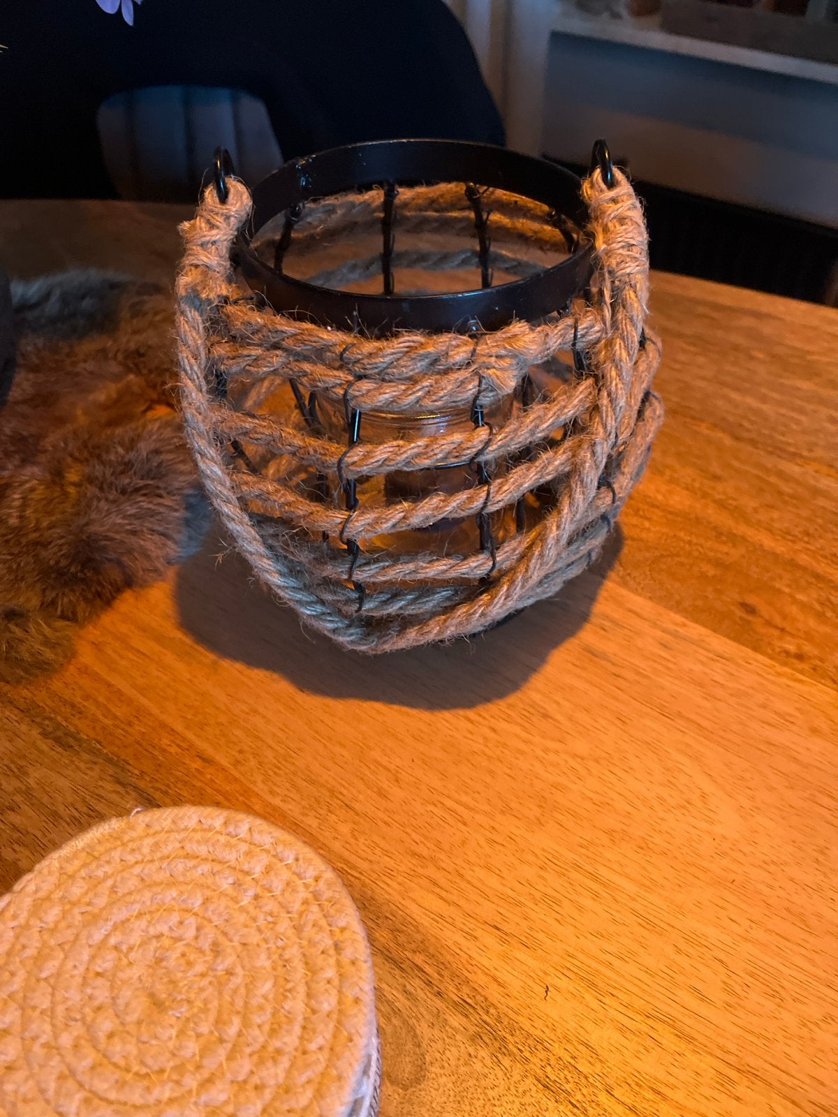 Decoratieve lantaarn met touw en glas, Natuurlijk materiaal, Ophalen of Verzenden, Zo goed als nieuw, Bruin