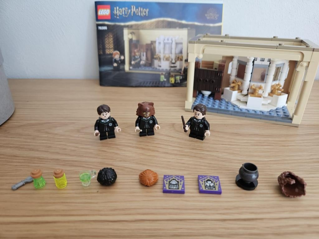 LEGO Zweinstein: Wisseldrank Vergissing 76386, Verzamelen, Harry Potter, Ophalen of Verzenden, Zo goed als nieuw, Actiefiguurtje