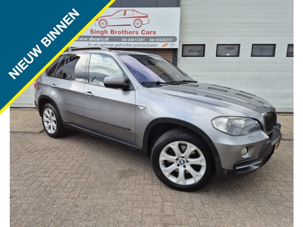 BMW X5 xDrive30i H.EXE HUD PANORAMA NAVI NAP INRUIL MOG!, Gebruikt, 2996 cc, 129 €/maand, 2025 kg