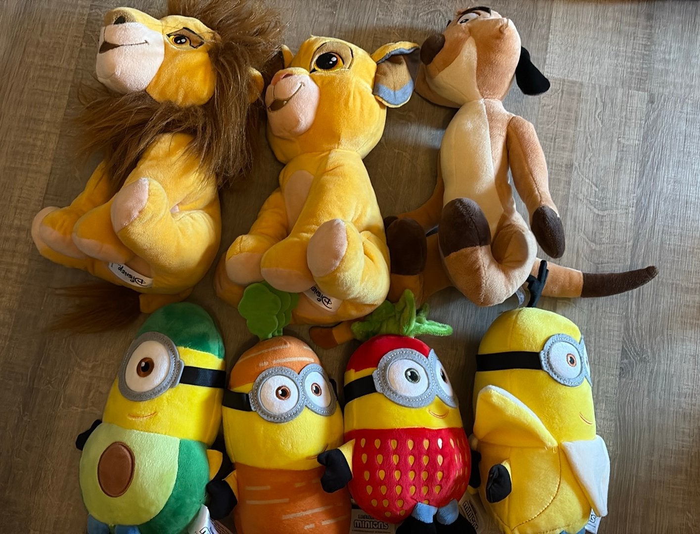Knuffels: Leeuwenkoning o.a. Simba & Mufasa en 4 Minions, Kinderen en Baby's, Speelgoed | Knuffels en Pluche, Disney, Geel, Ophalen of Verzenden