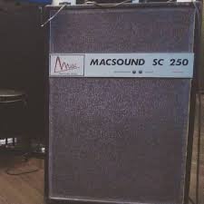 Macsound SC 250 - versterkker met mechanische chorus/tremolo, Ophalen of Verzenden, Gebruikt
