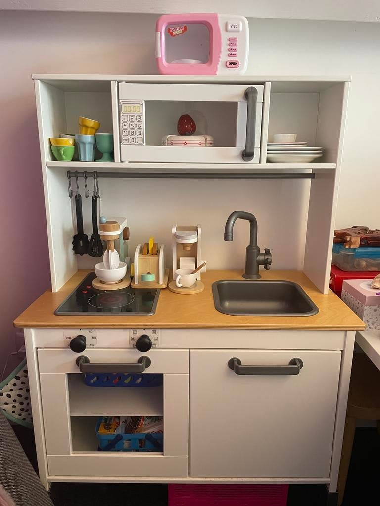 Ikea speelkeuken, Ophalen
