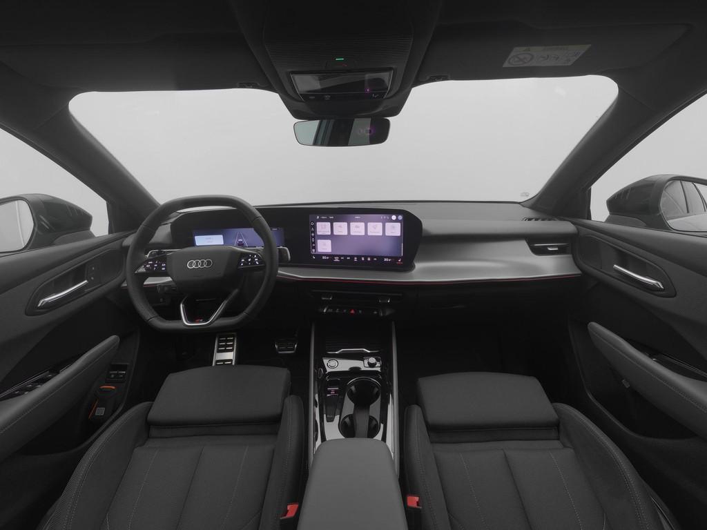Audi Q3 S-Line 1.5 e-hybrid 272 PK | LED | Achteruitrijcamer, 1800 kg, 4 cilinders, 150 min, 26 kWh