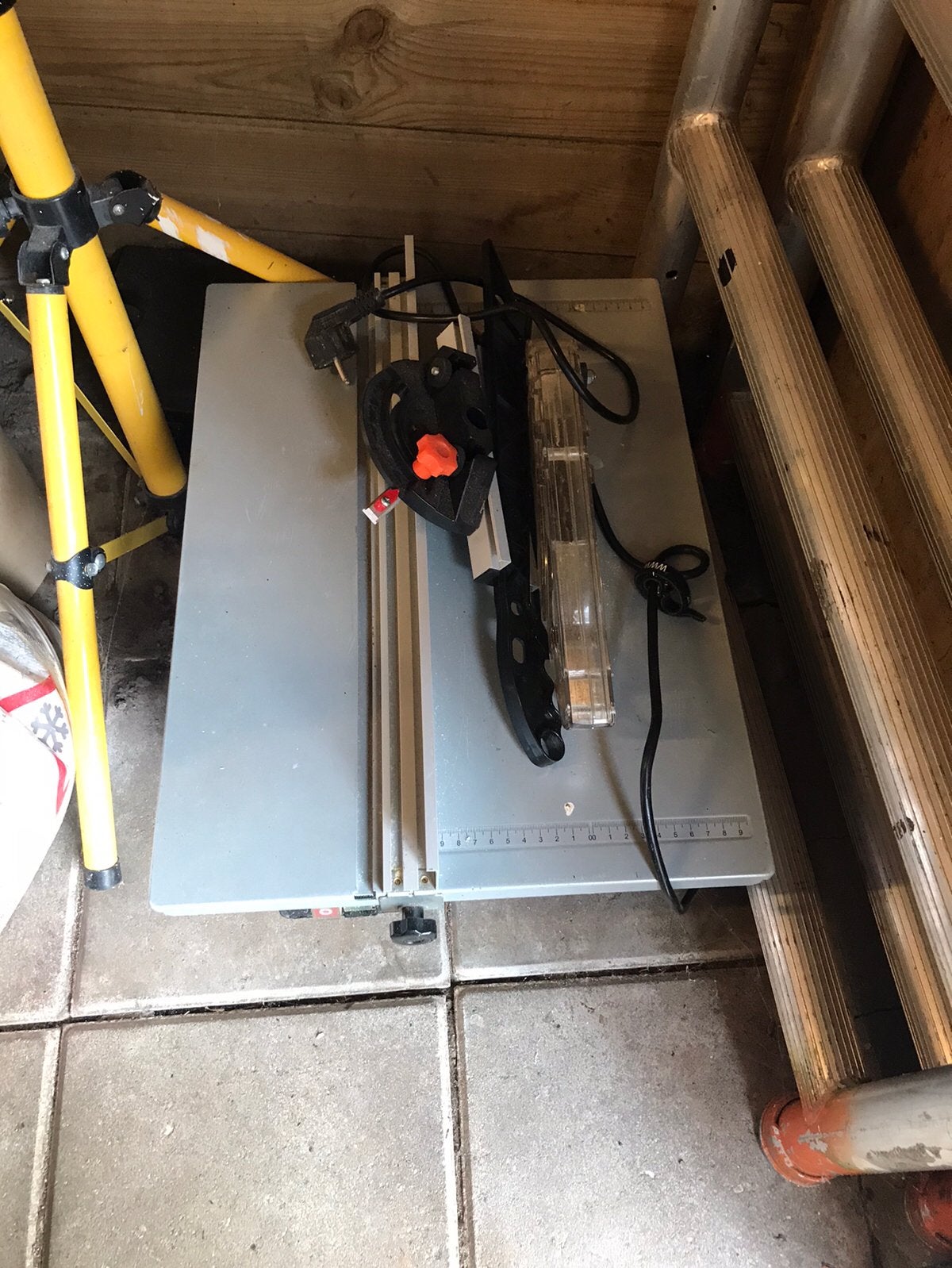 Zaagtafeltje ferm, Ophalen, Nieuw, 1200 watt of meer, 30 tot 70 mm