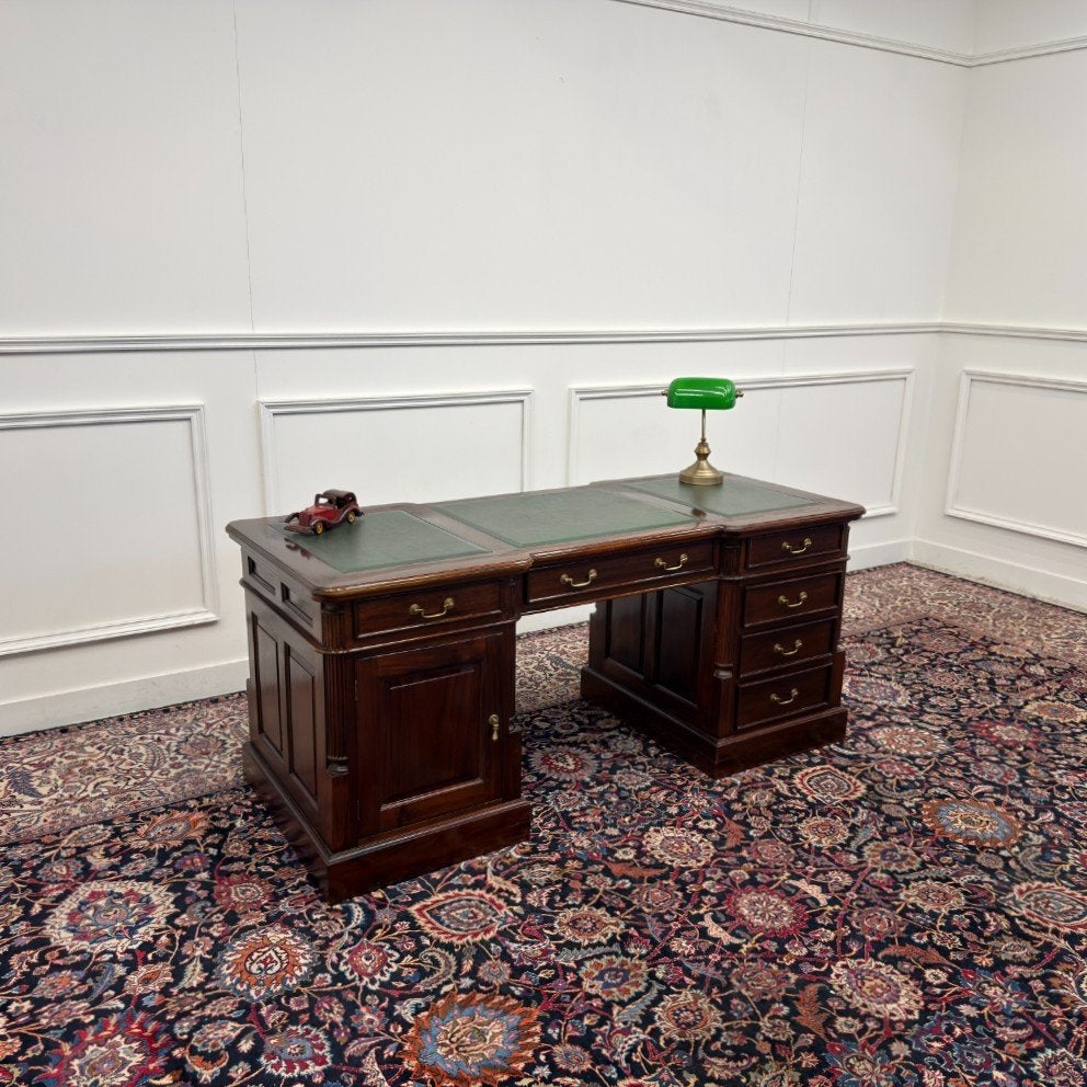 Klassiek Engels Chesterfield Bureau, Ophalen of Verzenden