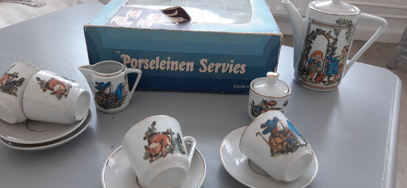 Vintage Porseleinen Kinderservies met Boerderijtaferelen, Ophalen of Verzenden