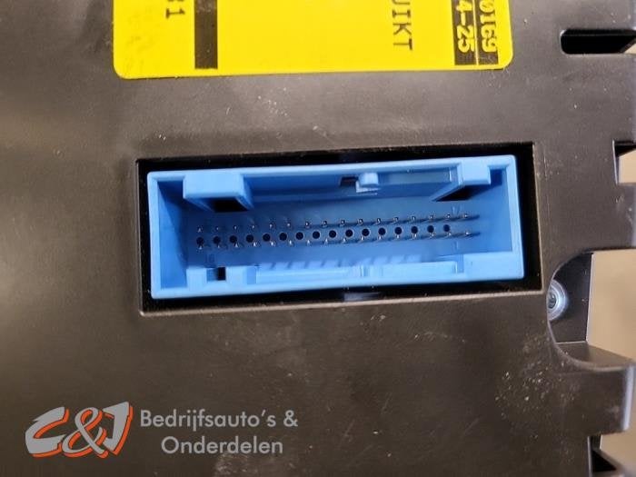 Kilometerteller KM van een Volkswagen Caddy, Gebruikt, -, Volkswagen, -