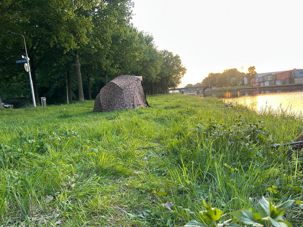 Fox ultra brolly 60 camo, Watersport en Boten, Hengelsport | Karpervissen, Gebruikt, Overige typen, Ophalen