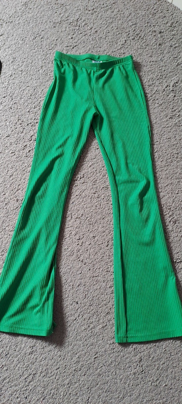 Groene flare pijp broek maat 146/152, Broek, Zeeman, Meisje, Ophalen of Verzenden