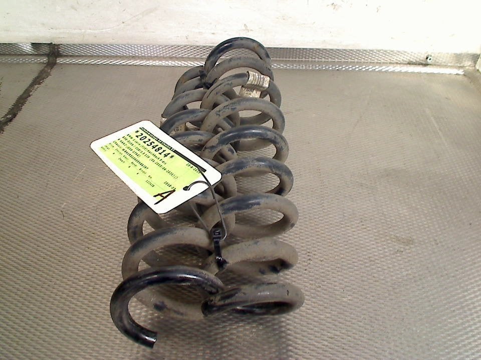 Schroefveer Set Achter BMW 1 serie (F20) (2015-07/2019-06), Gebruikt, Petuelring 130, München 80809, , Duitsland, BMW, Bayerische Motoren Werke AG