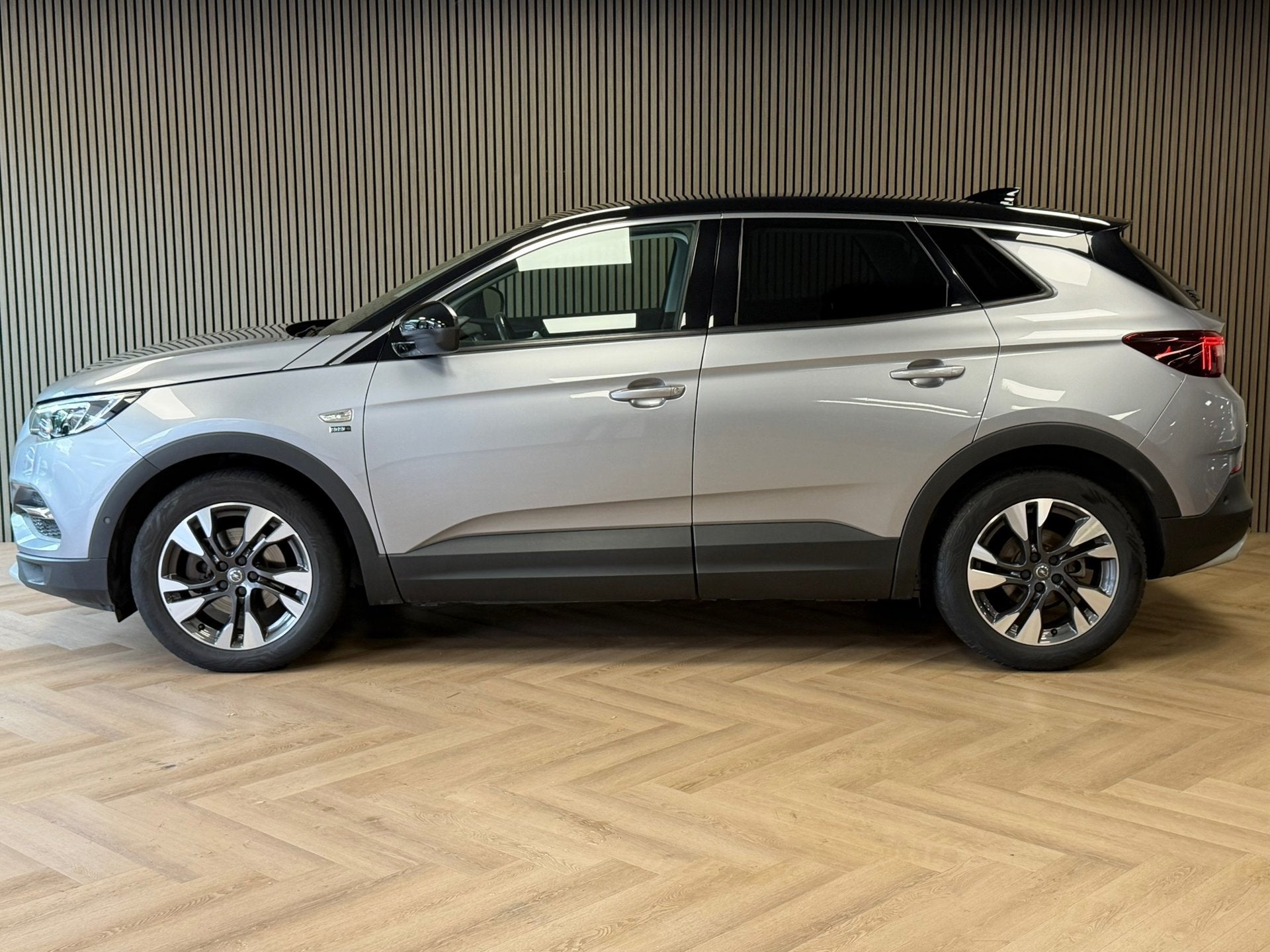 Opel Grandland X 1.2 Turbo Edition 2020 AUT. NAVIGATIE CAMER, Auto's, Stof, Gebruikt, 1199 cc, Met garantie (alle)