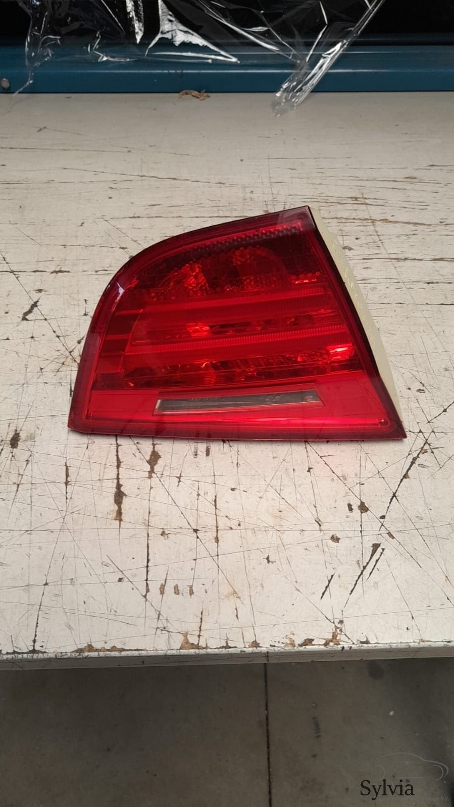 Achterlicht op achterklep links BMW 3 Serie E90 LCI 63214871, Gebruikt, -, -, Ophalen of Verzenden