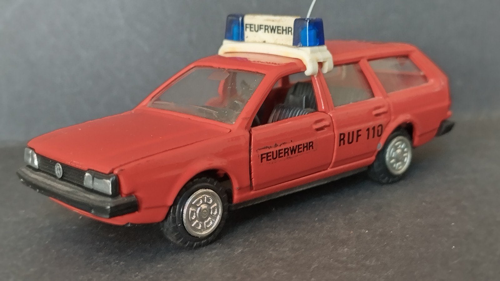 Volkswagen. VW Passat Variant 1:43 Conrad Pol, Hobby en Vrije tijd, Modelauto's | 1:43, Auto, Verzenden, ., Nieuw
