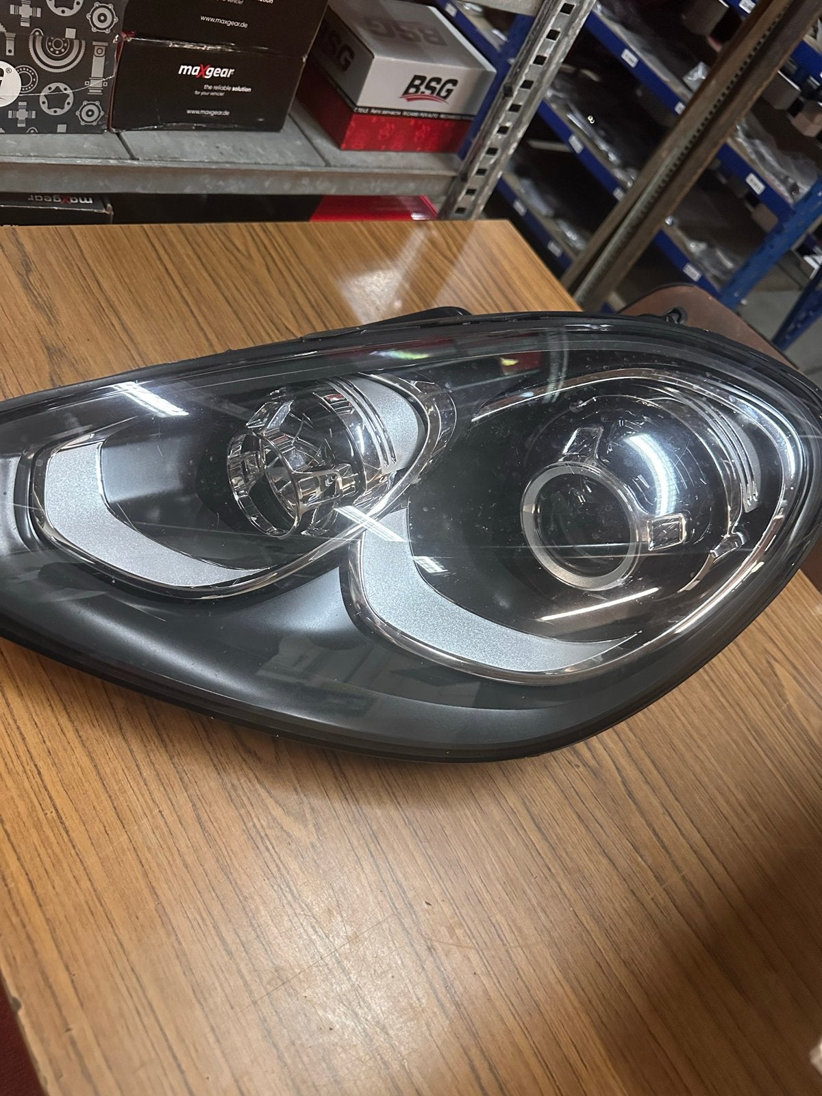 Porsche Cayenne 9Y0 LED Koplamp Rechts 7P5941031CQ, Ophalen, Gebruikt, Porsche