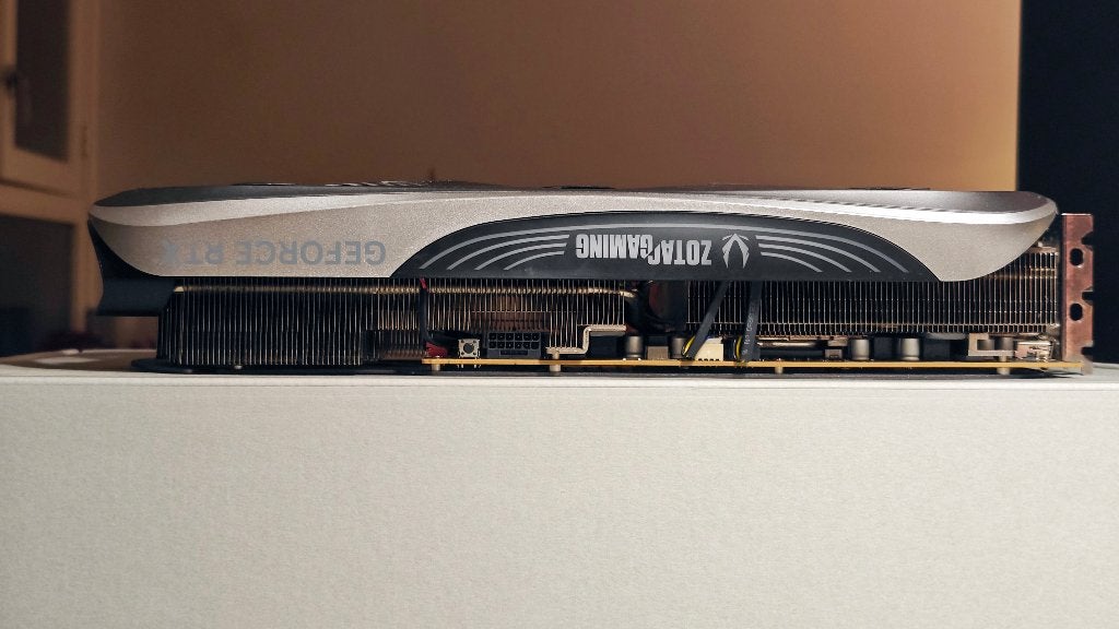 Foto 11 van RTX 4090 24GB Zotac Trinity OC - Z.G.A.N en te testen hier!