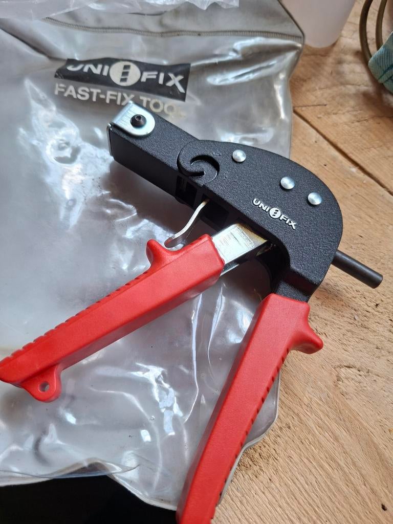 UNI-FIX Fast-Fix Tool - Blindklinknageltang, Ophalen of Verzenden
