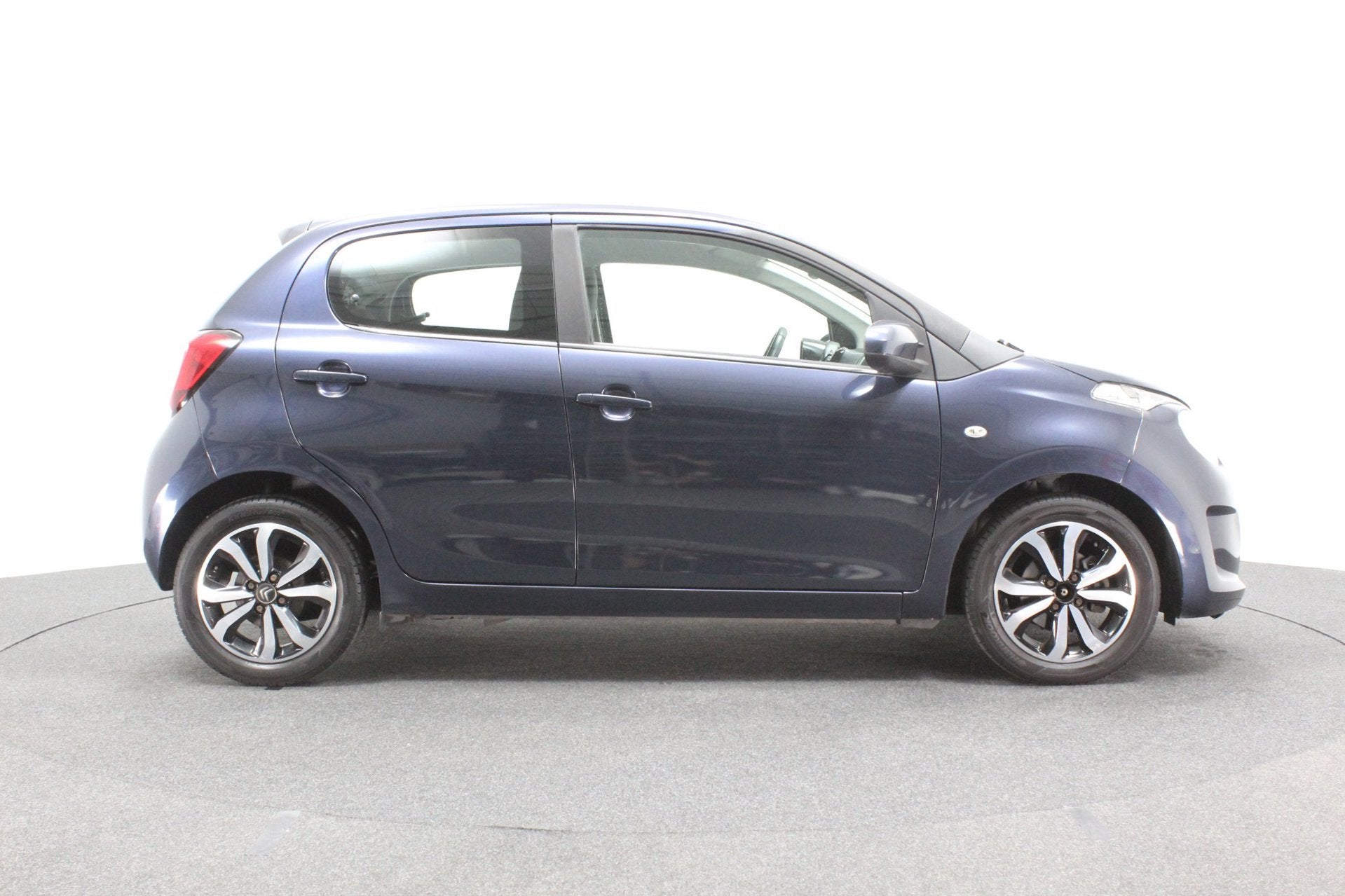 Citroen C1 1.2 PureTech Shine | Climate control | Achteruitr, Voorwielaandrijving, Euro 5, Gebruikt, 1199 cc