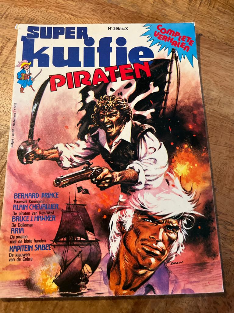 Super Kuifje Piraten stripboek - Complete verhalen, Eén stripboek, Ophalen of Verzenden, Gelezen