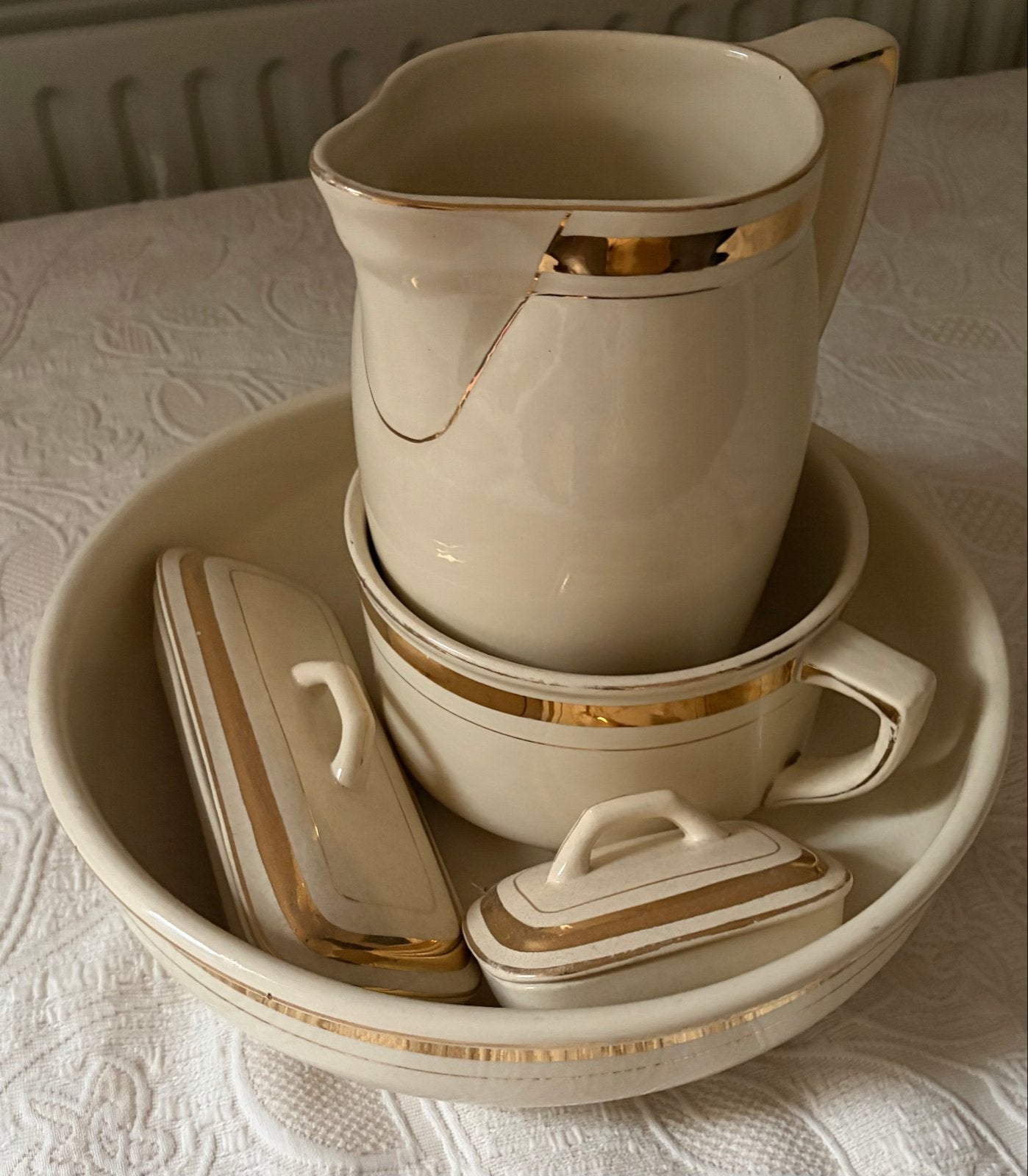 Antieke Boch Frères waskom set met gouden rand, Antiek en Kunst, Ophalen