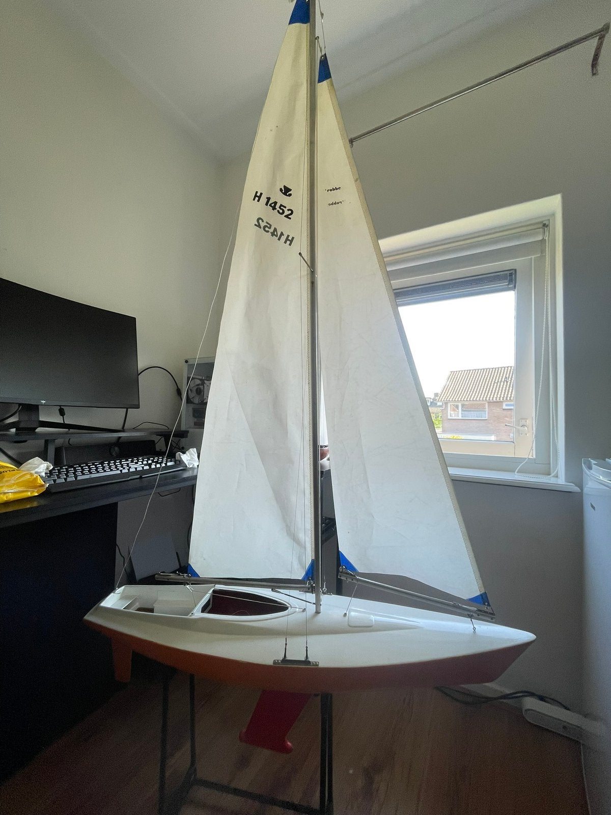Zeilboot rc bestuurbaar robbe skandia, Ophalen, Zo goed als nieuw