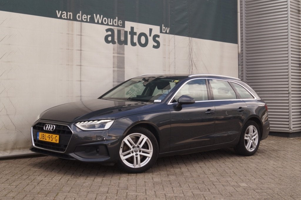 Audi A4 Avant 35 TDI Business Edition -NAVI-LEER-CARPLAY-PDC, Auto's, Automaat, Dealer onderhouden, 136 pk, Gebruikt