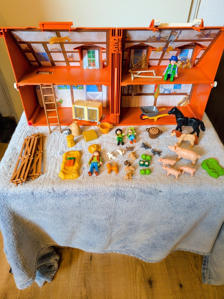 playmobil meneem boerderij 4142 nieuwstaat, Complete set, Overige typen, Ophalen of Verzenden, Zo goed als nieuw