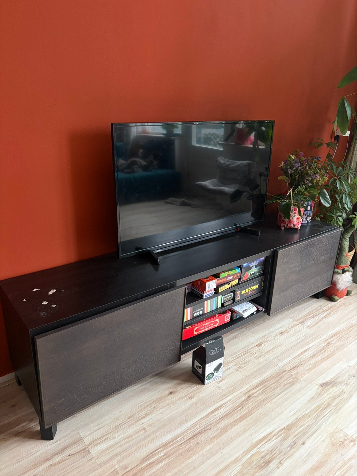 Ikea TV kast Besta, Huis en Inrichting, Kasten | Televisiemeubels, Ophalen, Zo goed als nieuw, 25 tot 50 cm, Minder dan 100 cm