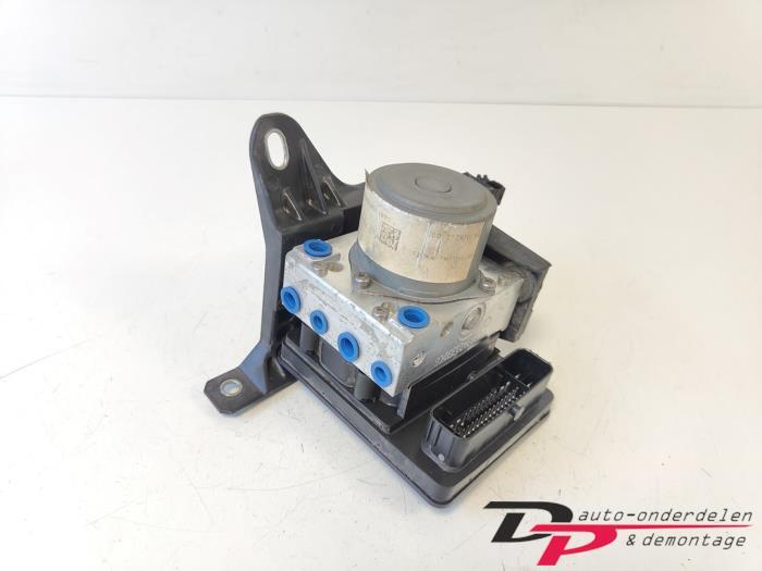 ABS Pomp van een Jeep Renegade, Auto-onderdelen, Jeep, Gebruikt, -, -