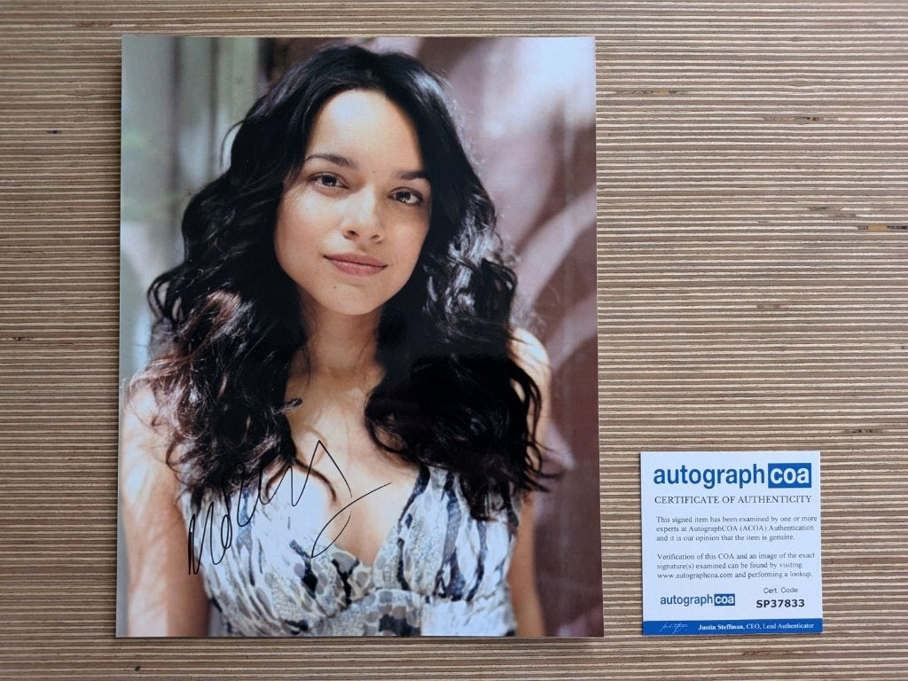 Norah Jones Foto met handtekening COA gecertificeerd, Verzenden, Zo goed als nieuw, Foto of Kaart, Gesigneerd